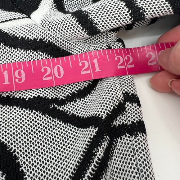 Misook Mixed Knit Print Cardigan Sweater Womens Large Black White Graphic Long - Picture 8 of 9